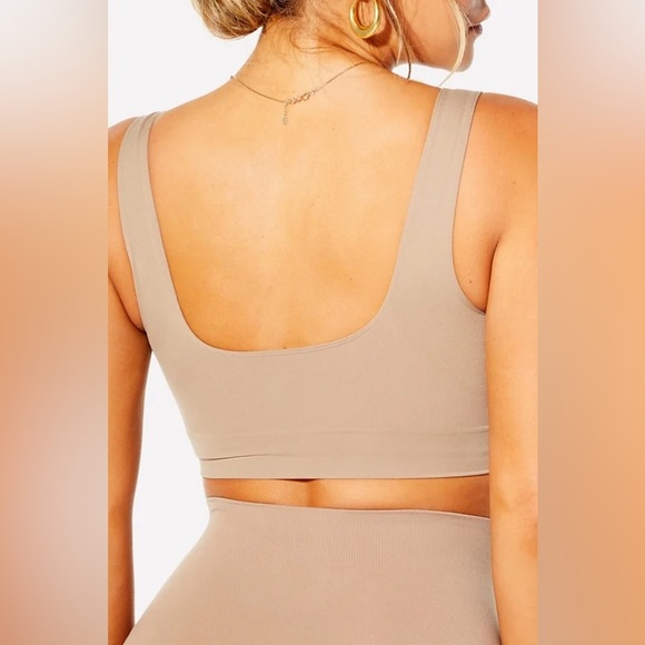 ✨Host Pick✨ YITTY Lizzo Nearly Naked Shaping Midi Bra - Picture 11 of 11